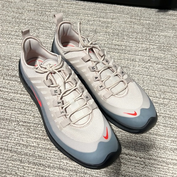 Nike Air Max Axis in Desert Sand ? main image 4